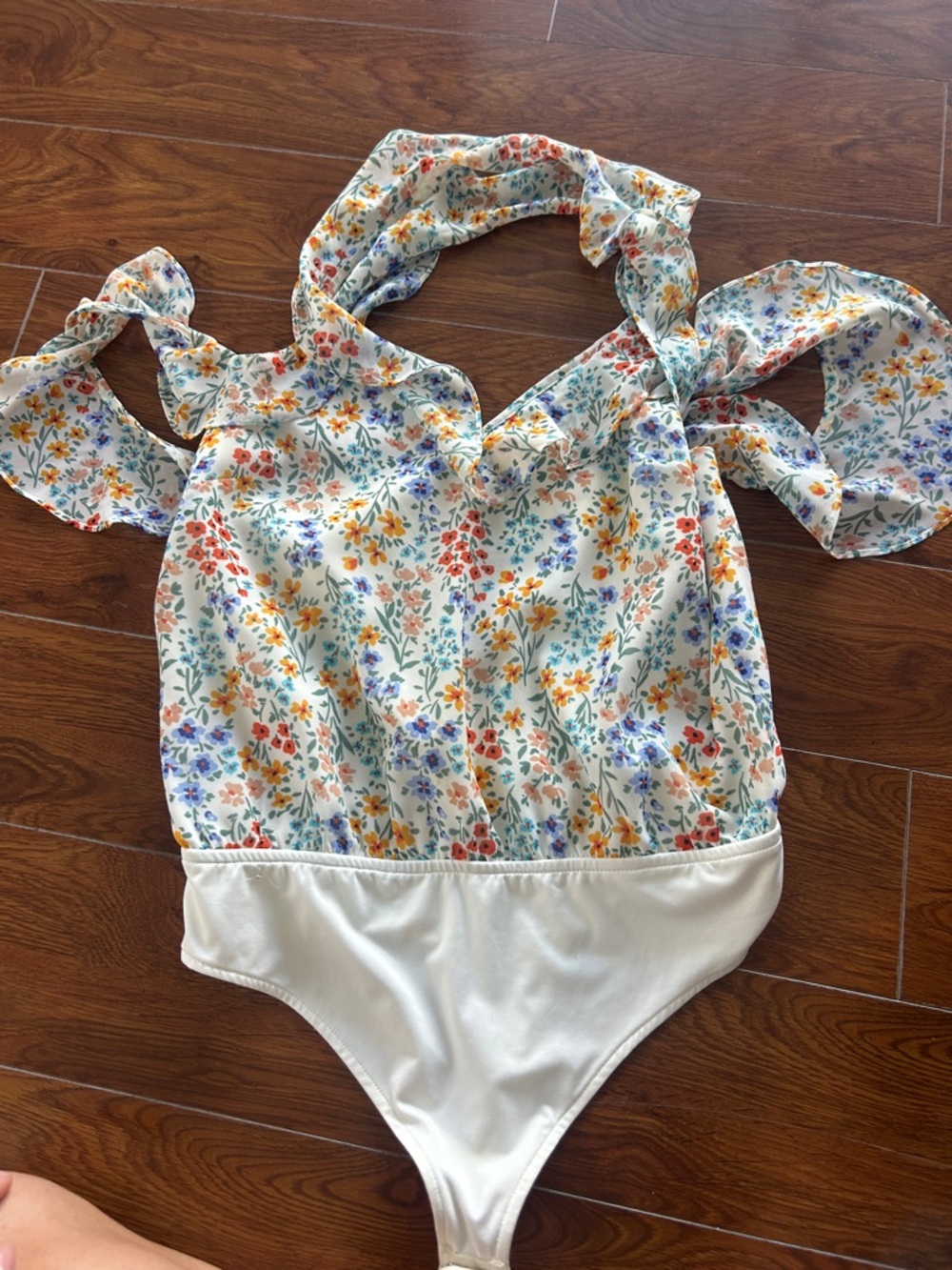 Floral Tie-Shoulder Bodysuit in Cream with Multicolor Flowers